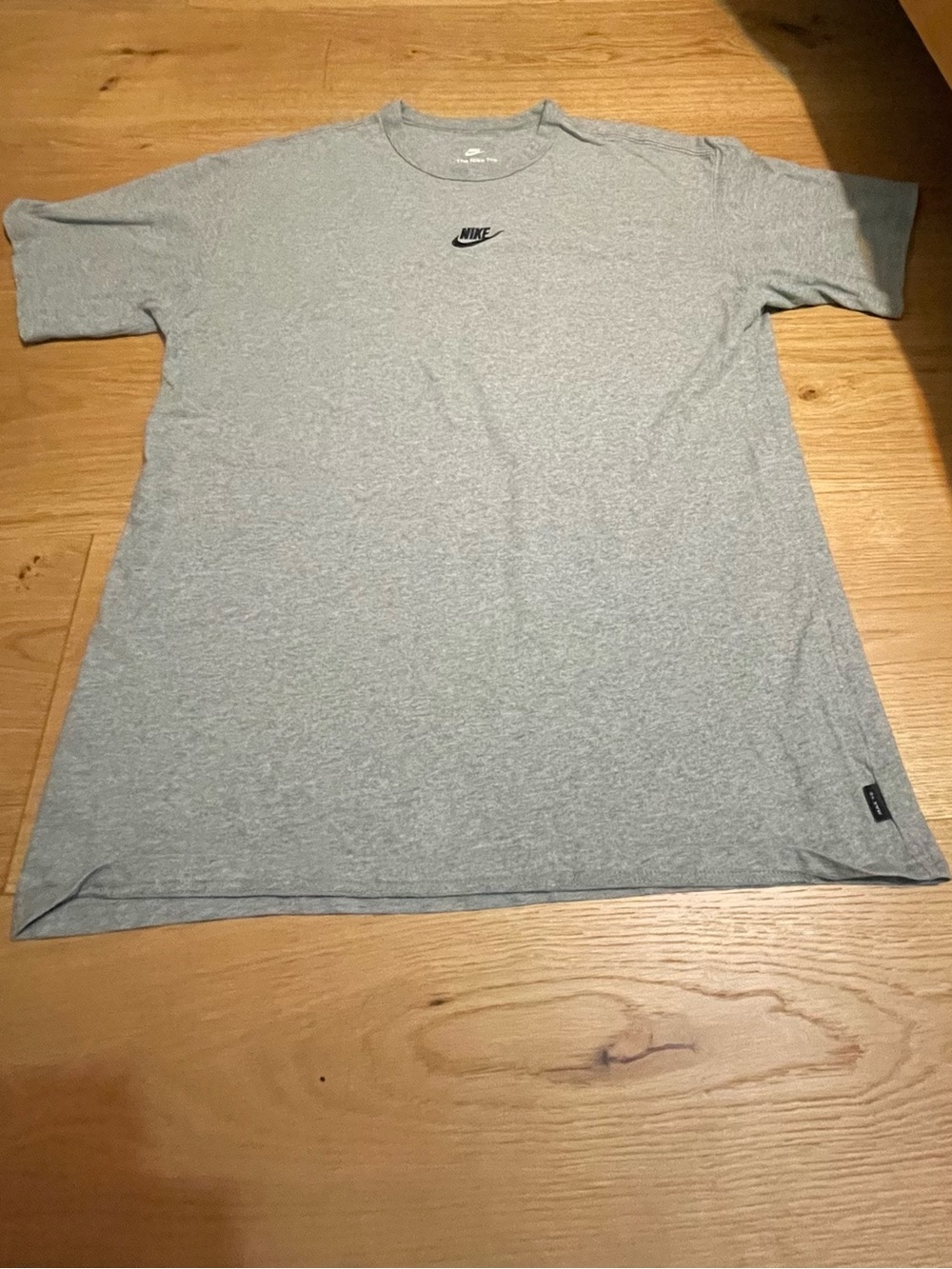 Nike Men’s Heather Gray Short-Sleeve Crew Tee